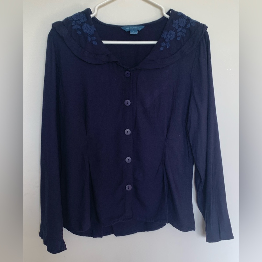 April Cornell large embroidered collar button up blouse navy blue long sleeve md